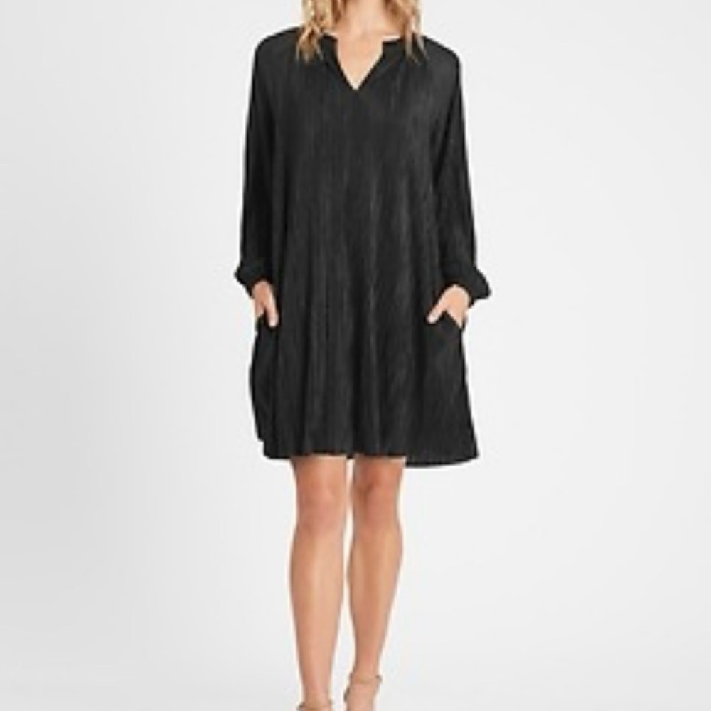 Timeless Banana Republic Plisse Swing Dress Black